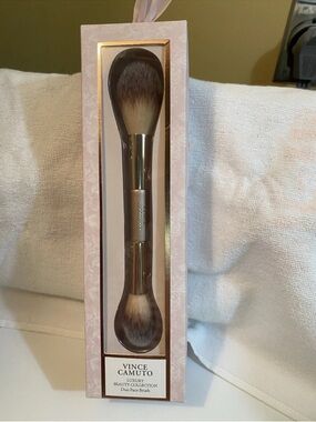 Vince Camuto Pink and Gold Double-Ended Duo Face Brush